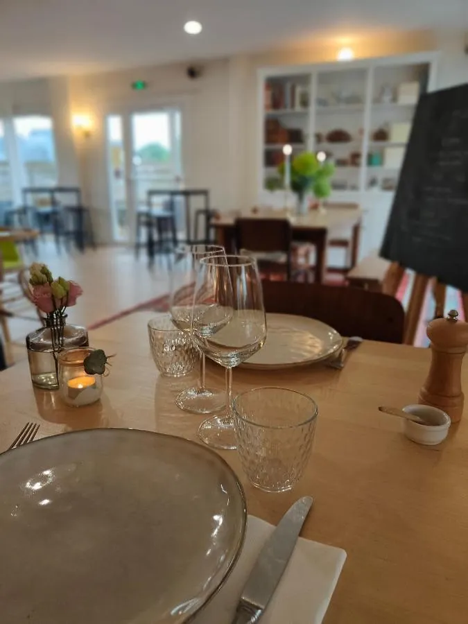 Hotel Restaurant La Voile Bleue