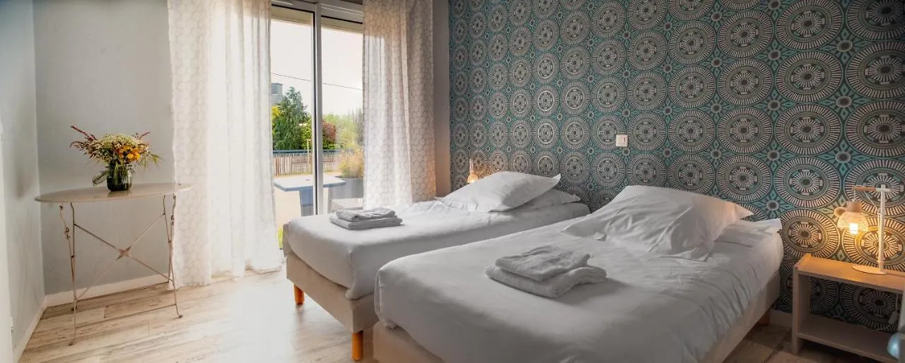 **  Hotel Restaurant La Voile Bleue France